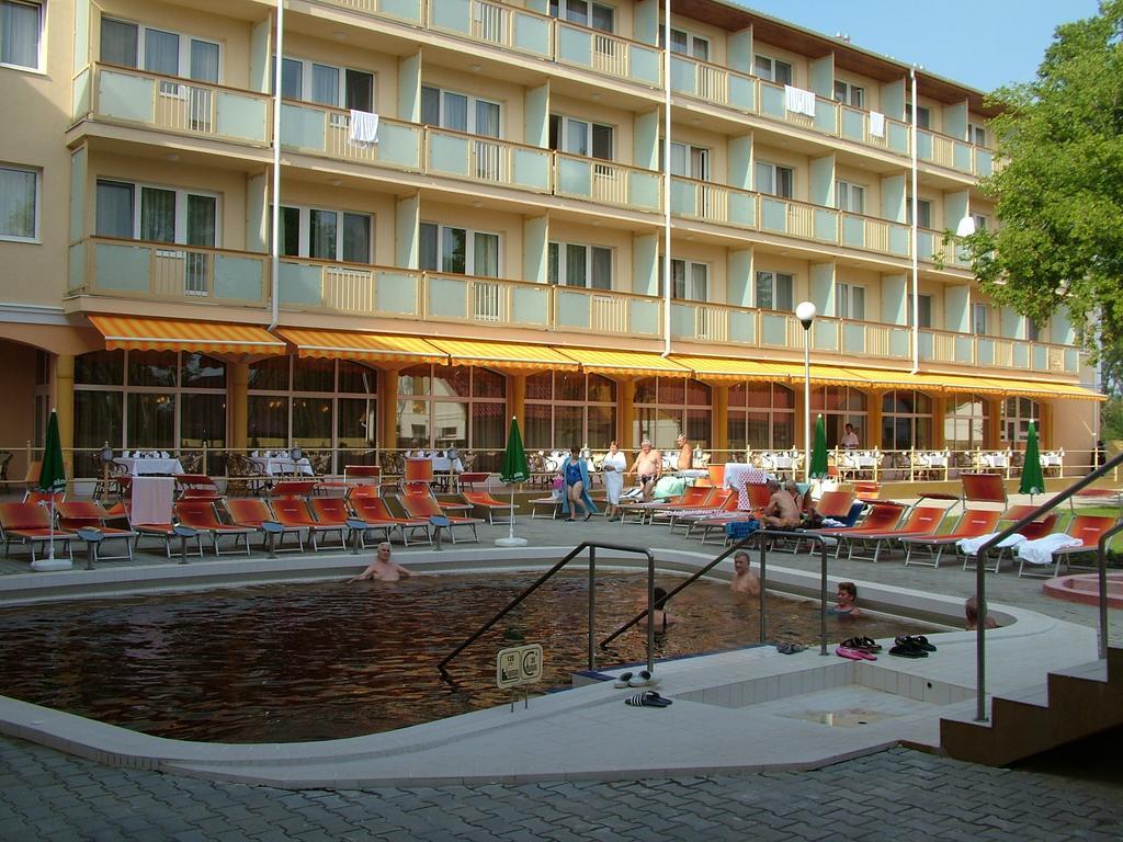 Hungarospa Thermal Hotel Hajduszoboszlo Bagian luar foto